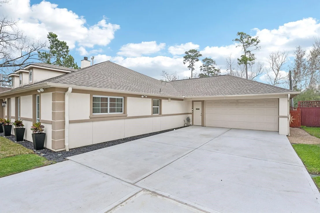 Photo of 106 Mignon Lane