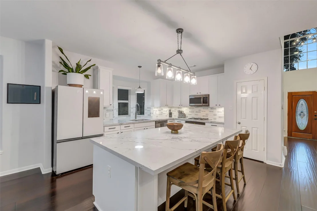 Photo of 30214 Vinebriar Drive