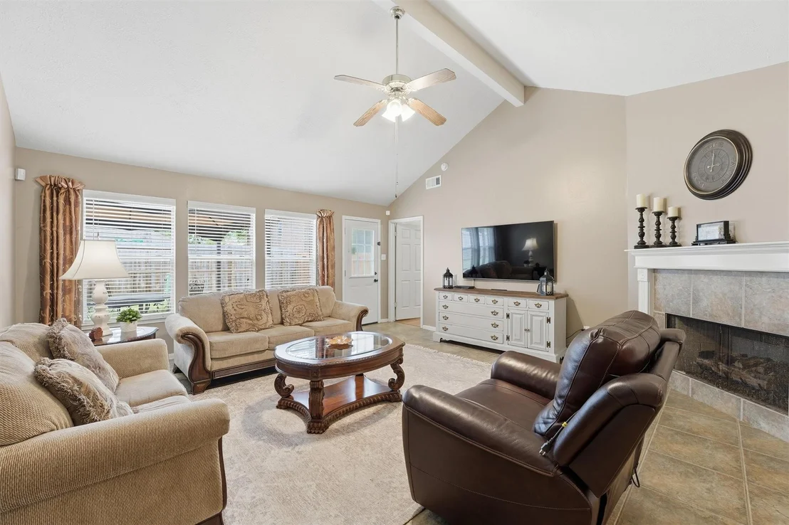 Photo of 7219 Pembrough Lane