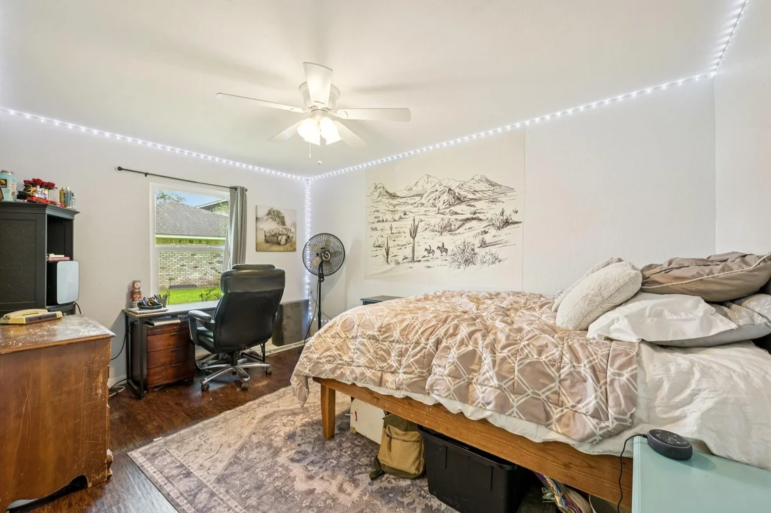 Photo of 3036 Crest Drive
