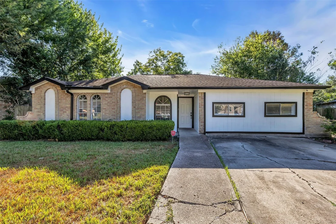 Photo of 12331 Flushing Meadows Drive