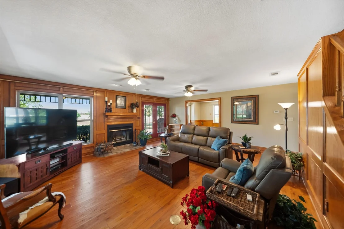 Photo of 25948 Nelson Road