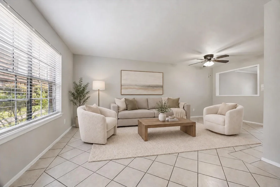 Photo of Unit 607 at 9303 Hammerly Boulevard