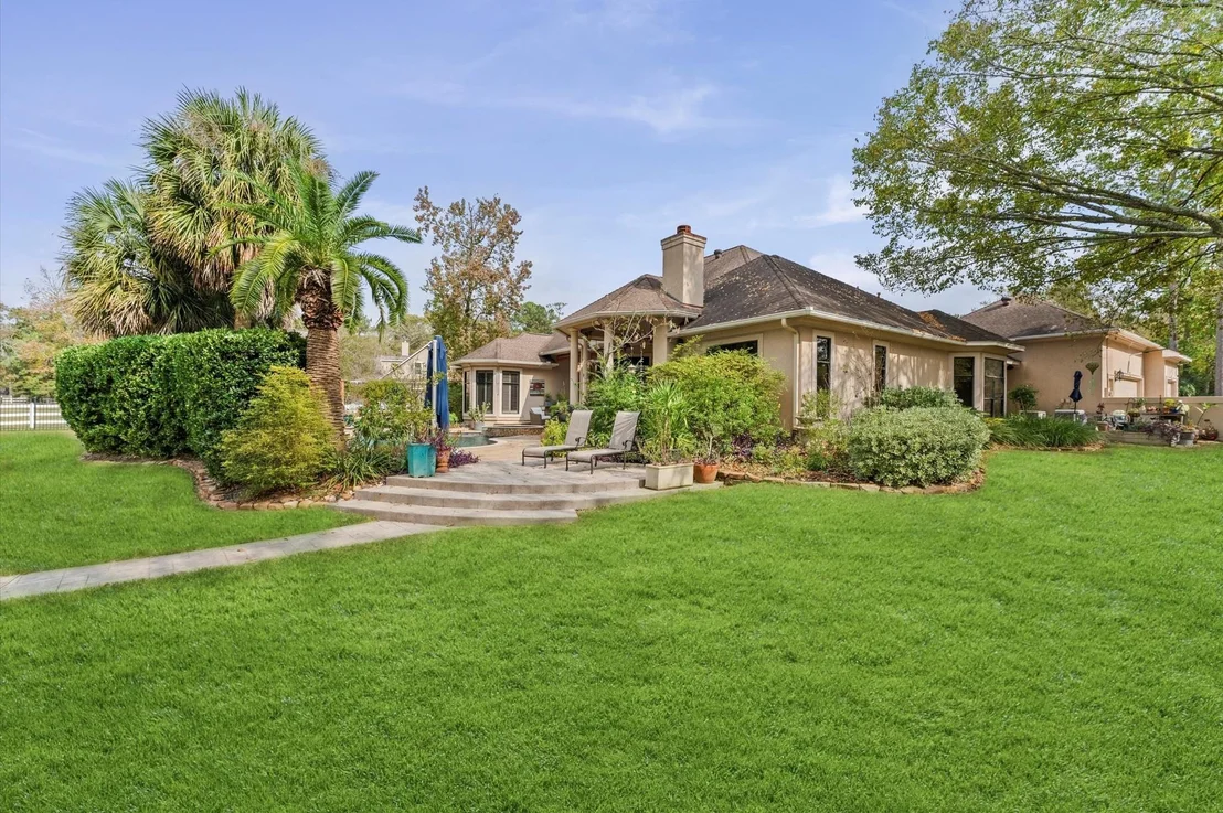 Photo of 9722 Crestwater Circle