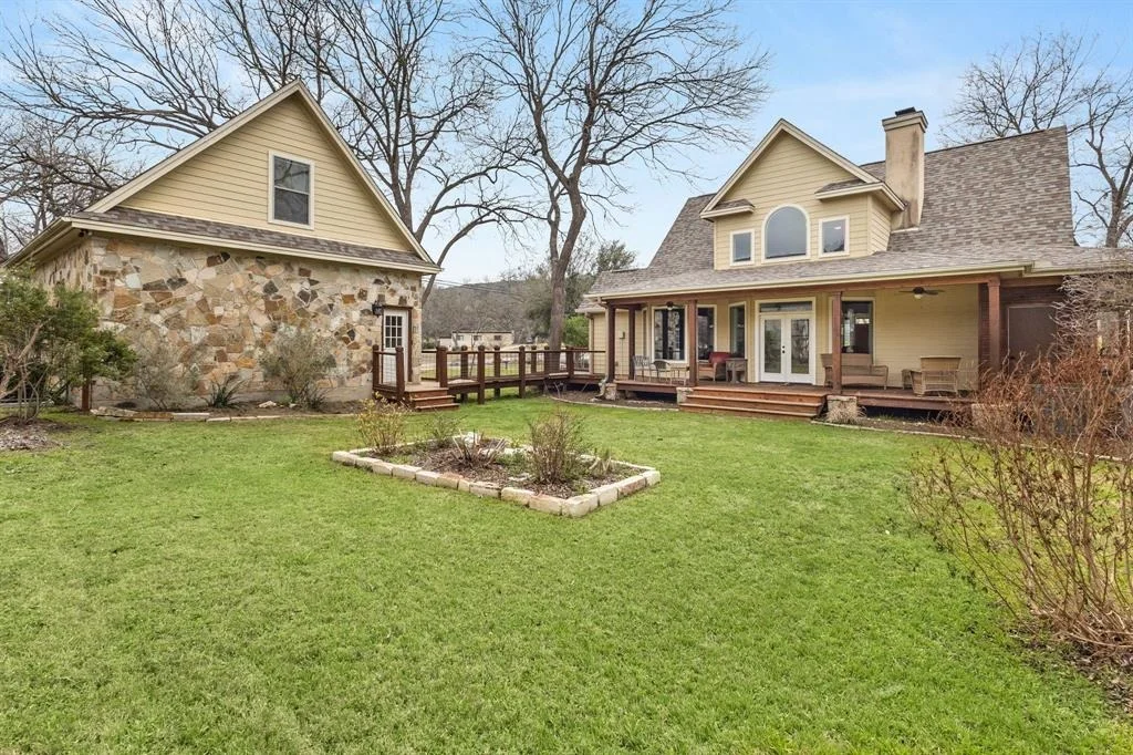 Photo of 618 Chestnut Falls