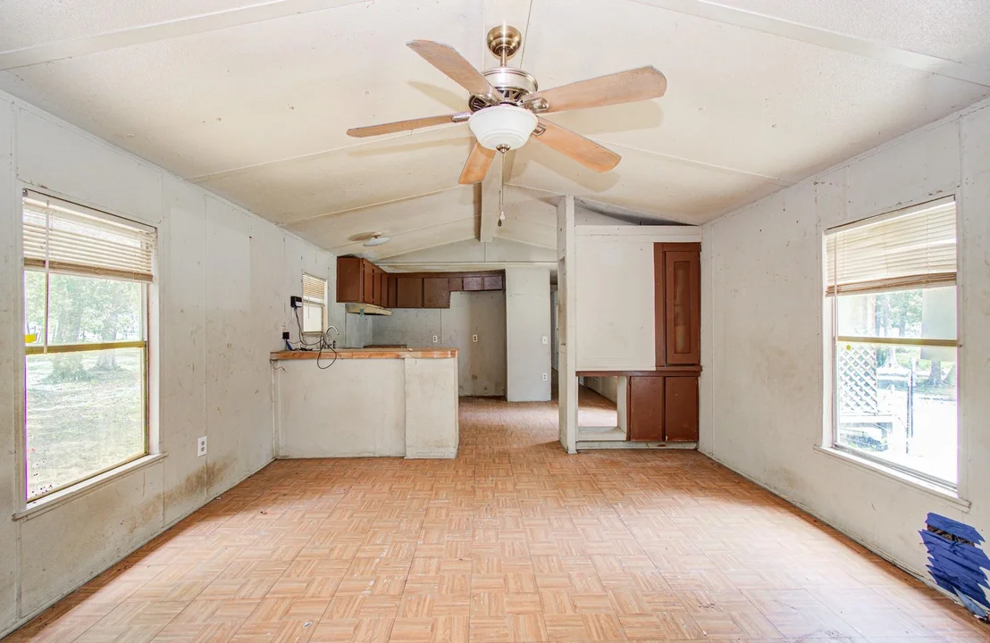 Photo of 447 County Road 410