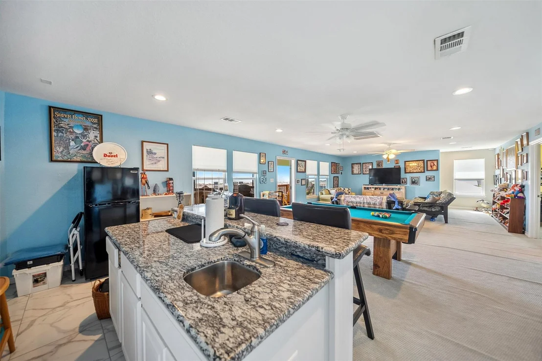 Photo of 521 Beachfront Drive