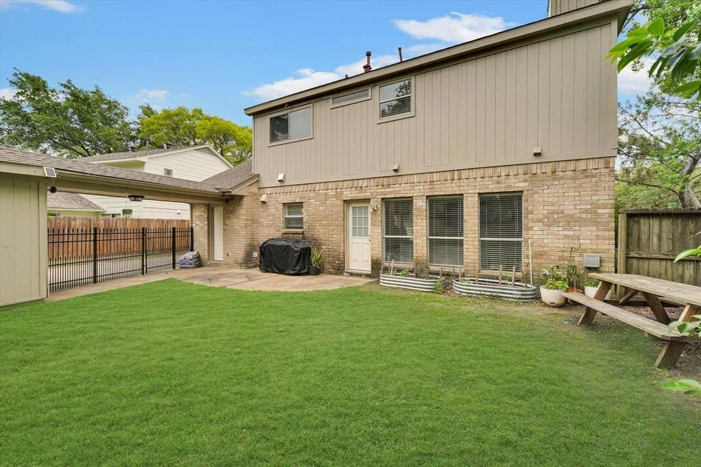 Photo of 307 Woodcombe Drive