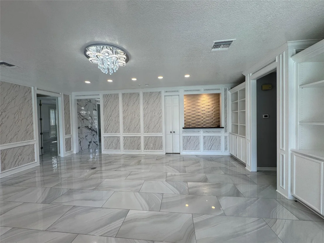 Photo of 4920 Bellechase Drive