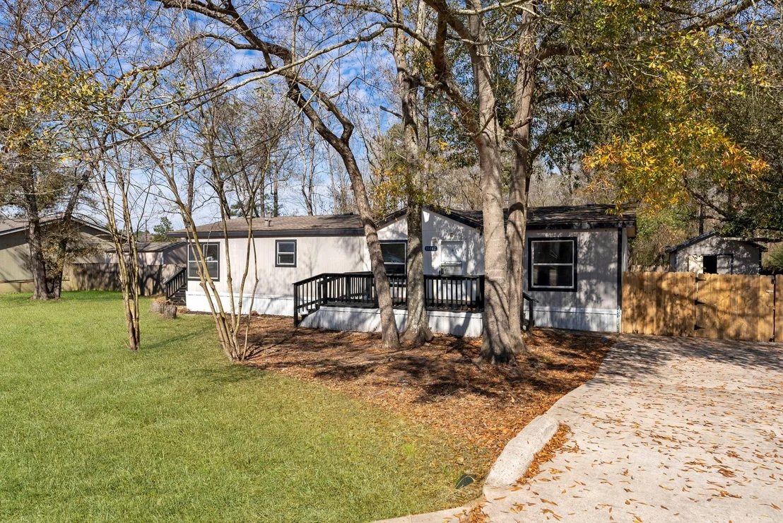 Photo of 16447 N Emerson Circle