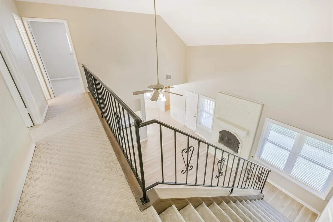 Photo of 9314 Roos Road