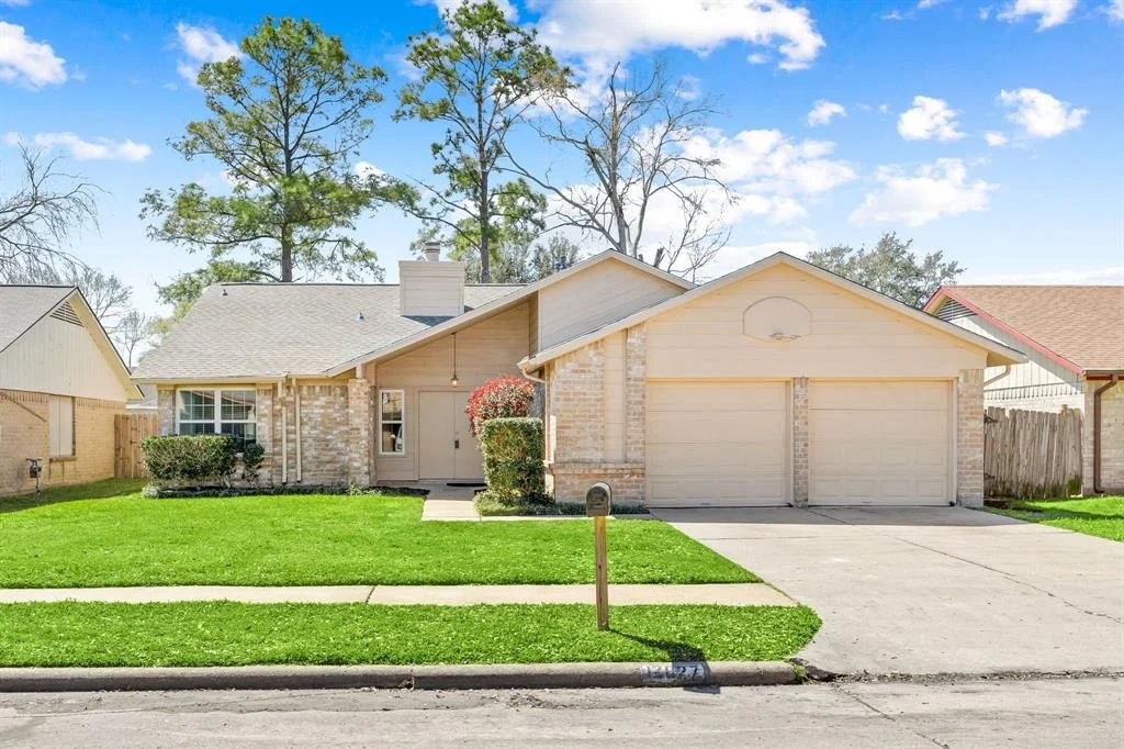 Photo of 12027 Fairpoint Drive