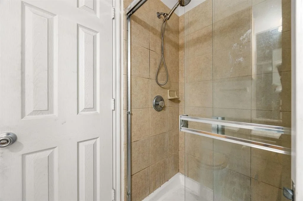Photo of 822 Ellerton Lane