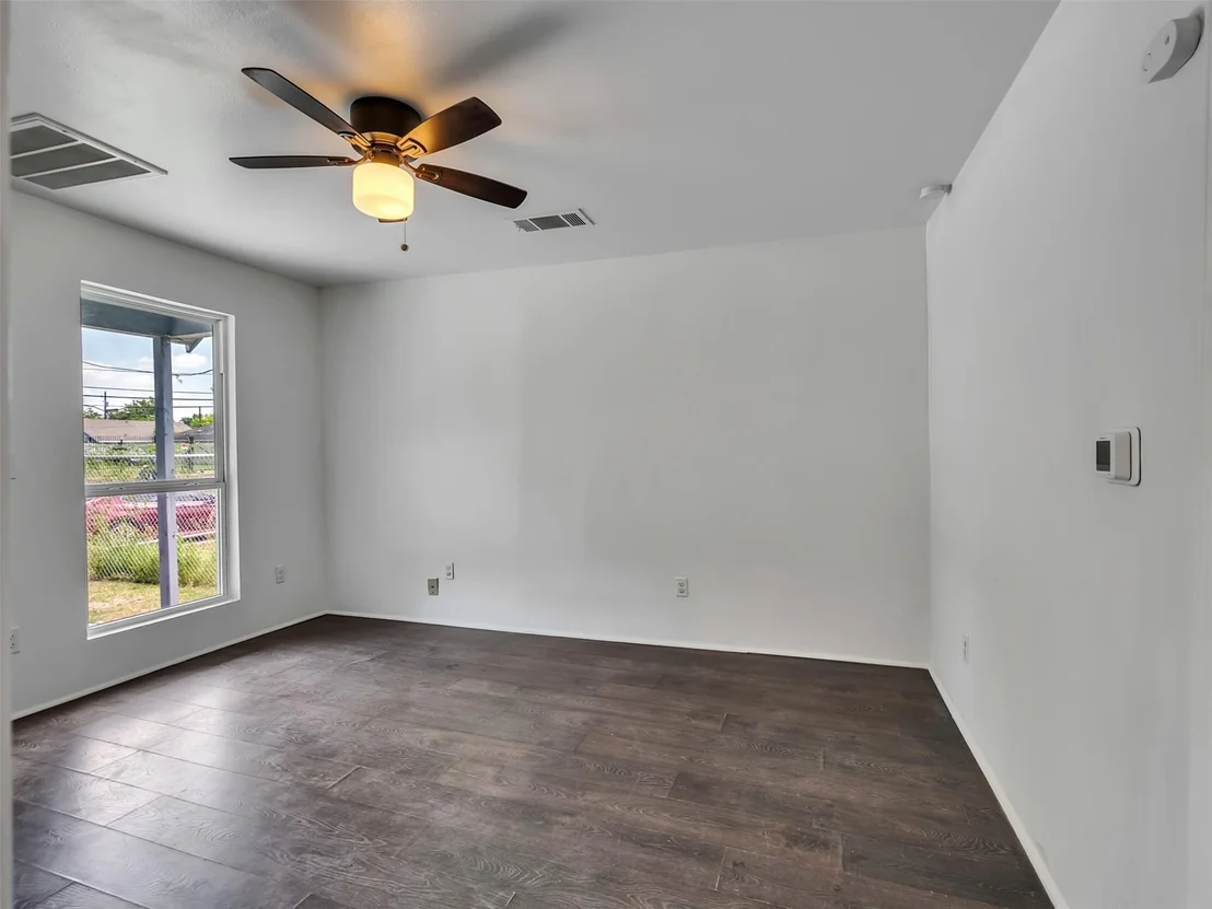 Photo of 5603 N Wayside Drive