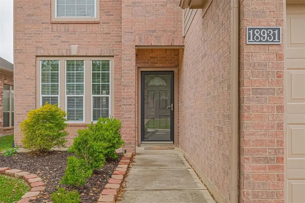 Photo of 18931 Bluestone Hollow Lane