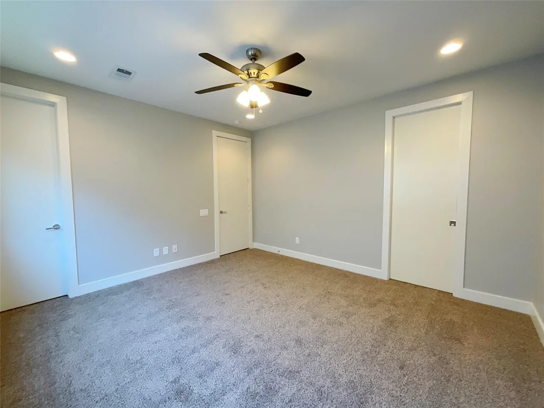 Photo of 2364 Commerce Street