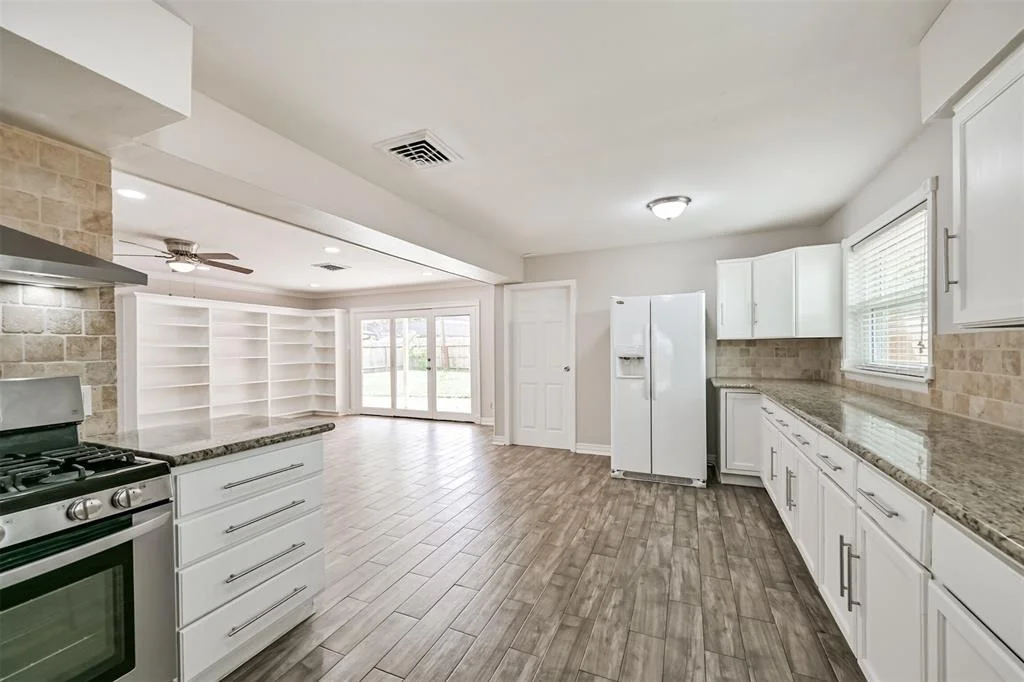 Photo of 4741 Benning Drive