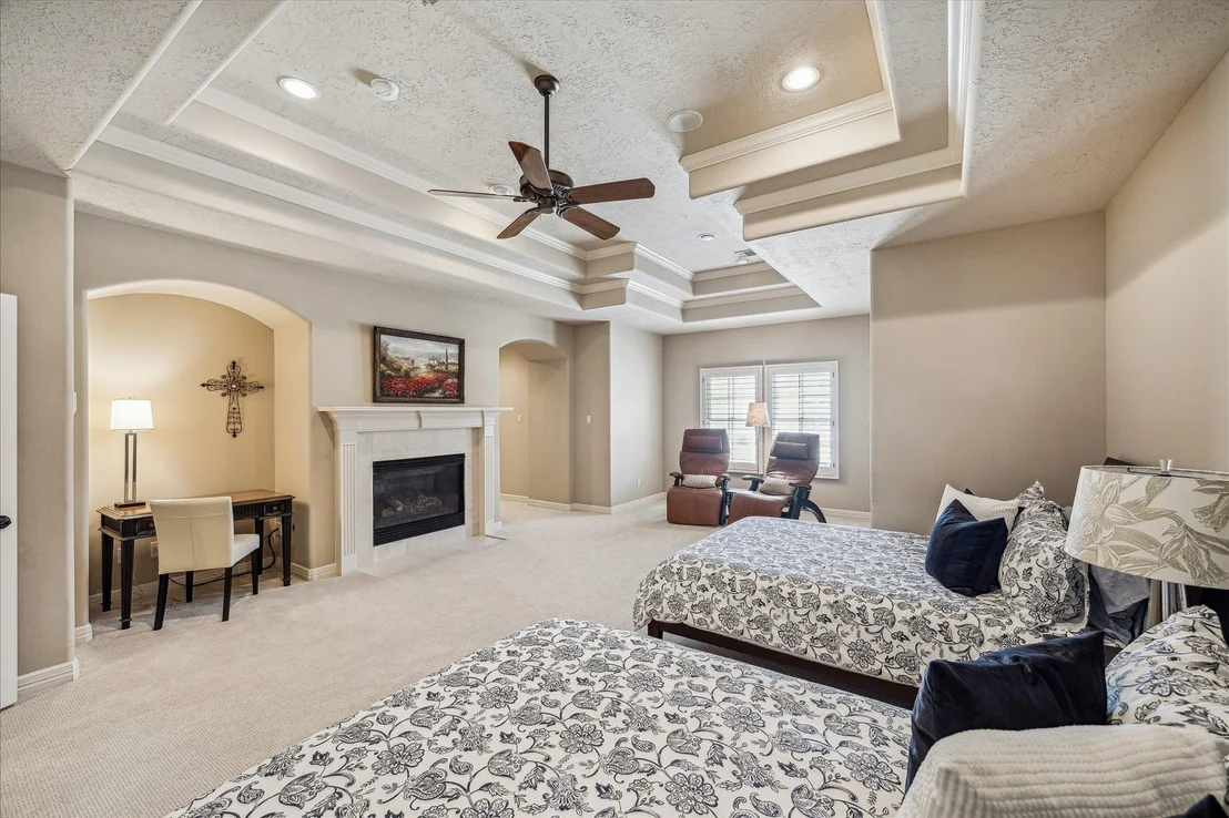 Photo of 2626 Stuart Manor