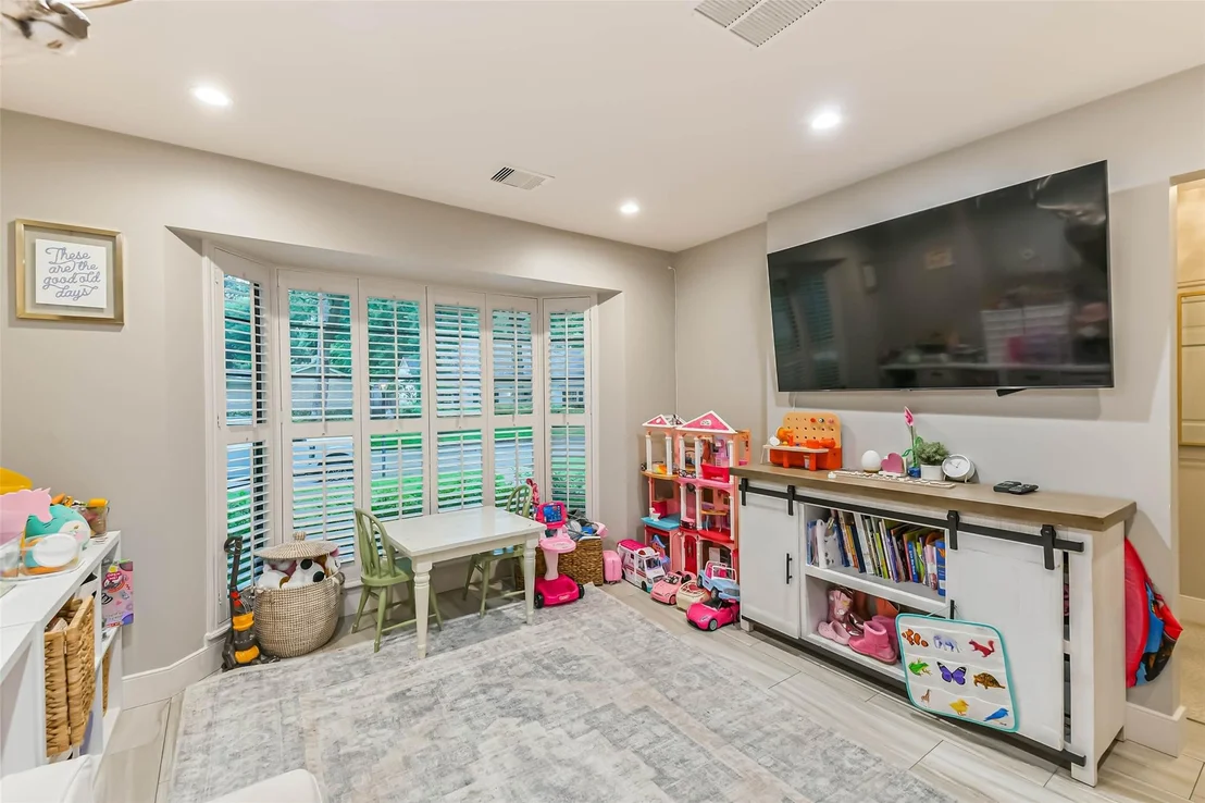 Photo of 10015 Lynbrook Drive