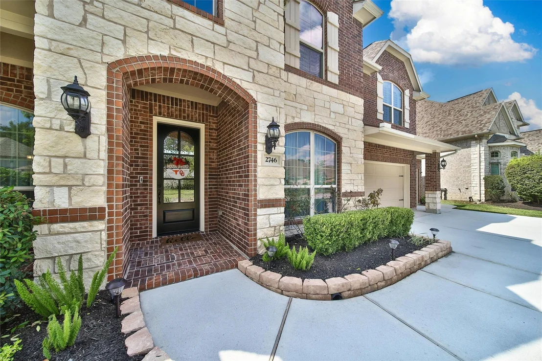 Photo of 2746 Lake Shadow Drive