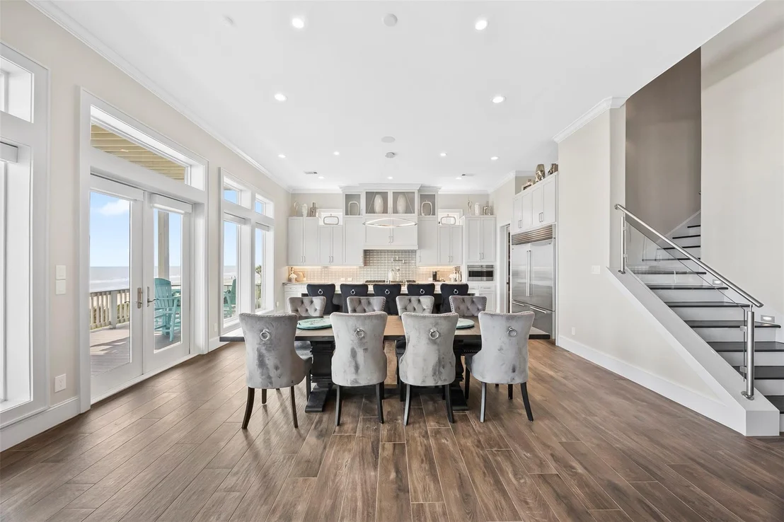 Photo of 11707 Beachside