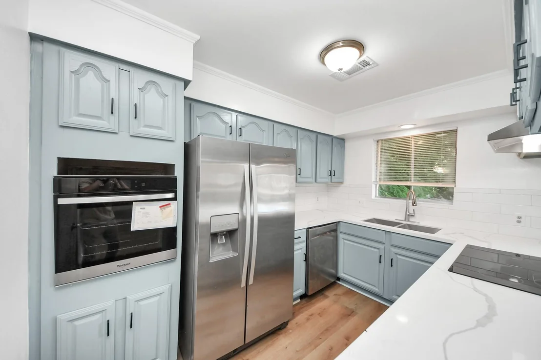 Photo of 1102 Helms Road