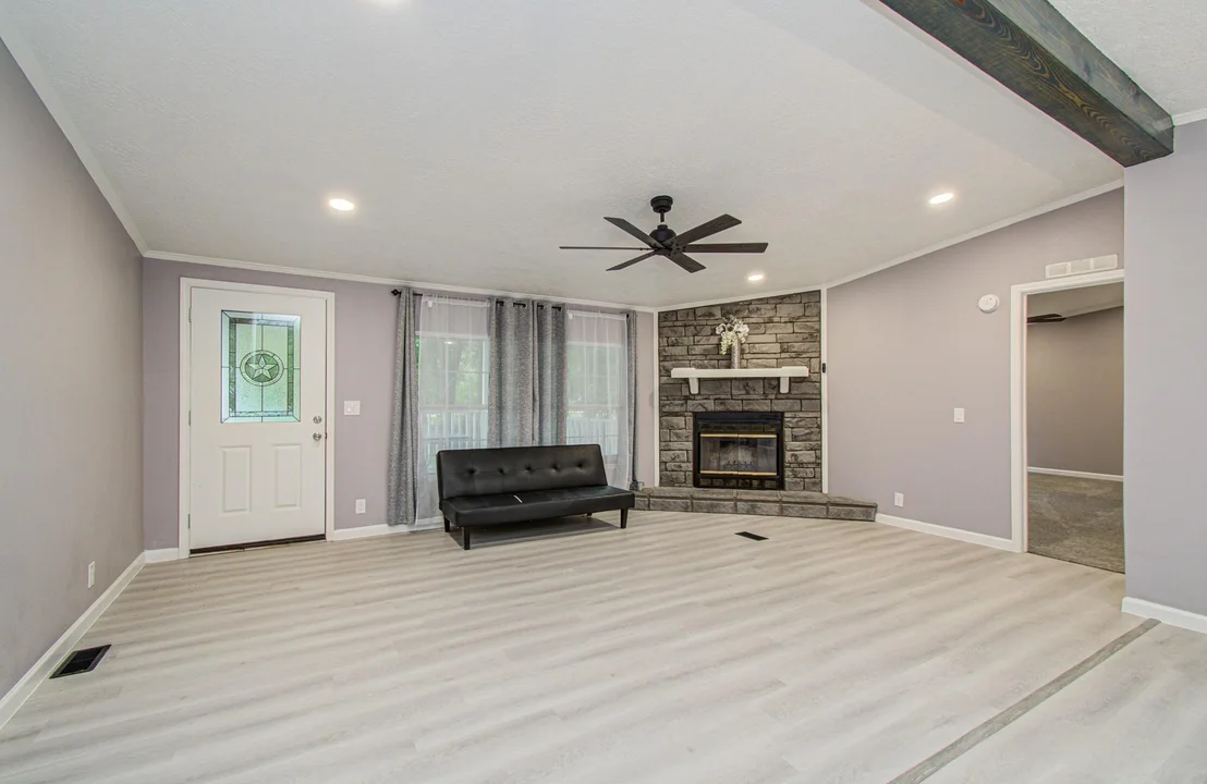 Photo of 272 Lone Pine Drive