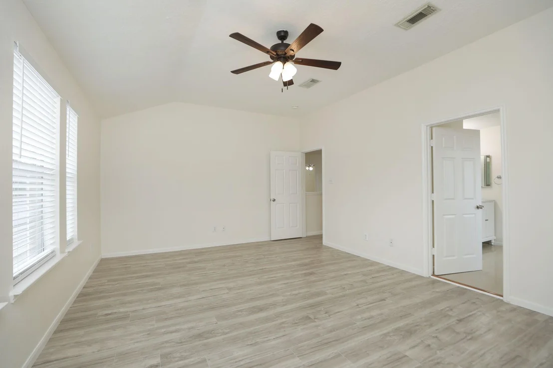 Photo of 6635 Barker Bend Lane