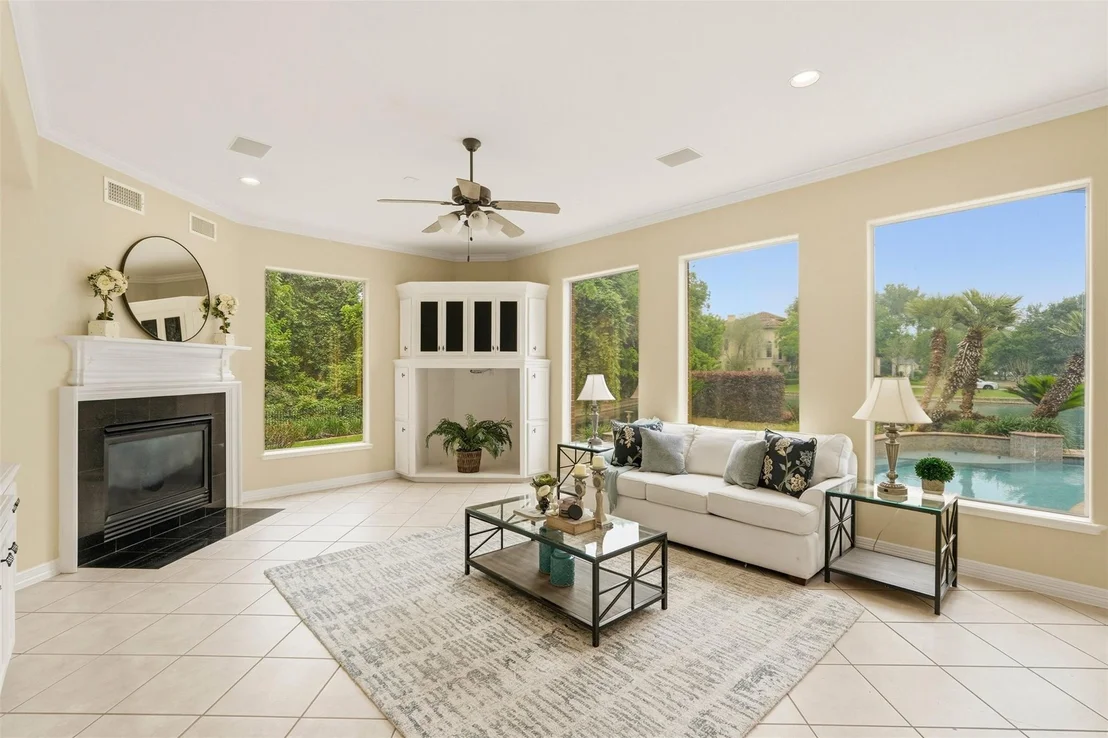 Photo of 5002 Regency Drive