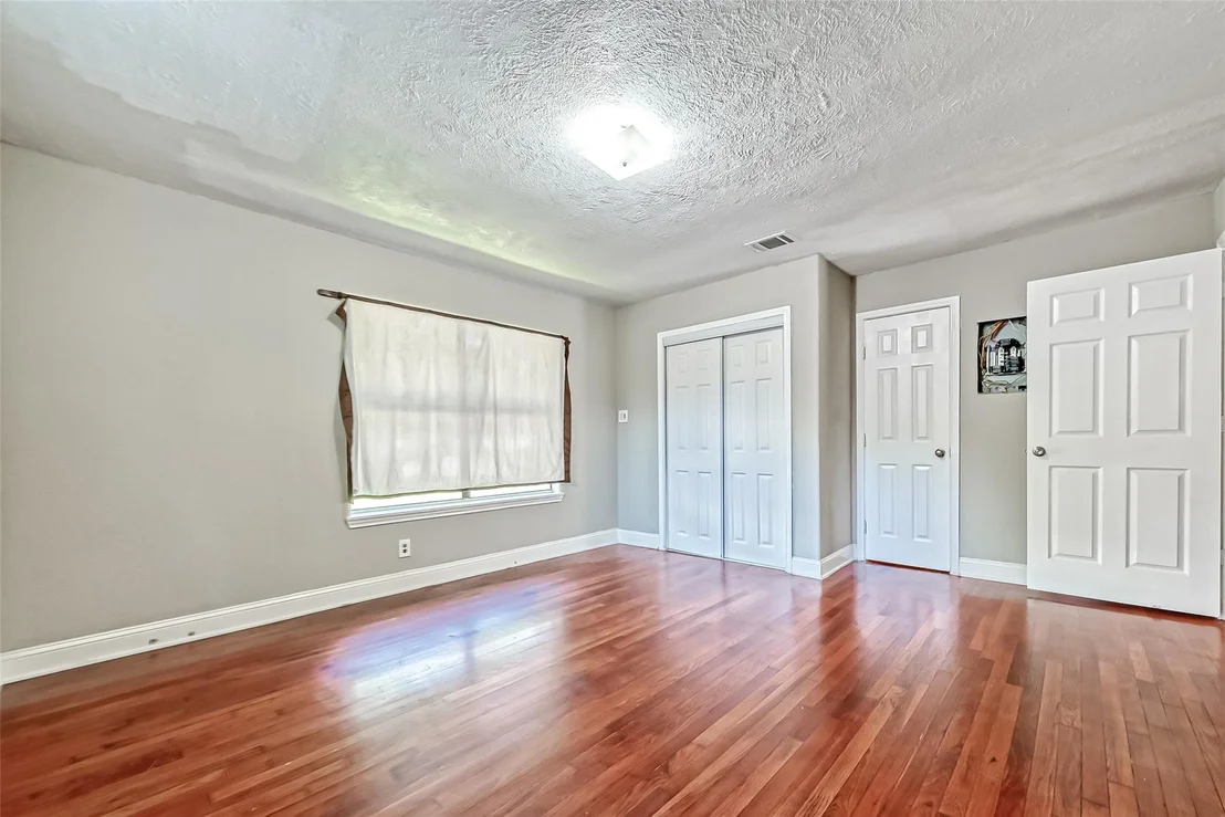 Photo of 1918 Westcrest Drive