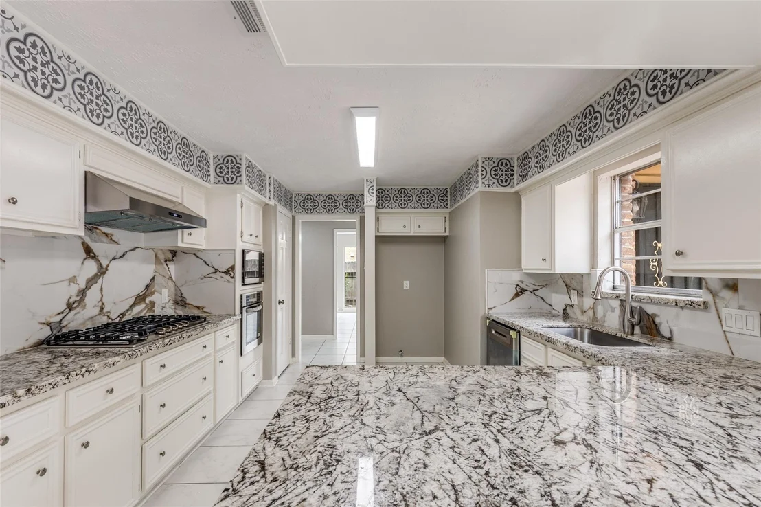 Photo of 7231 Granvia Drive