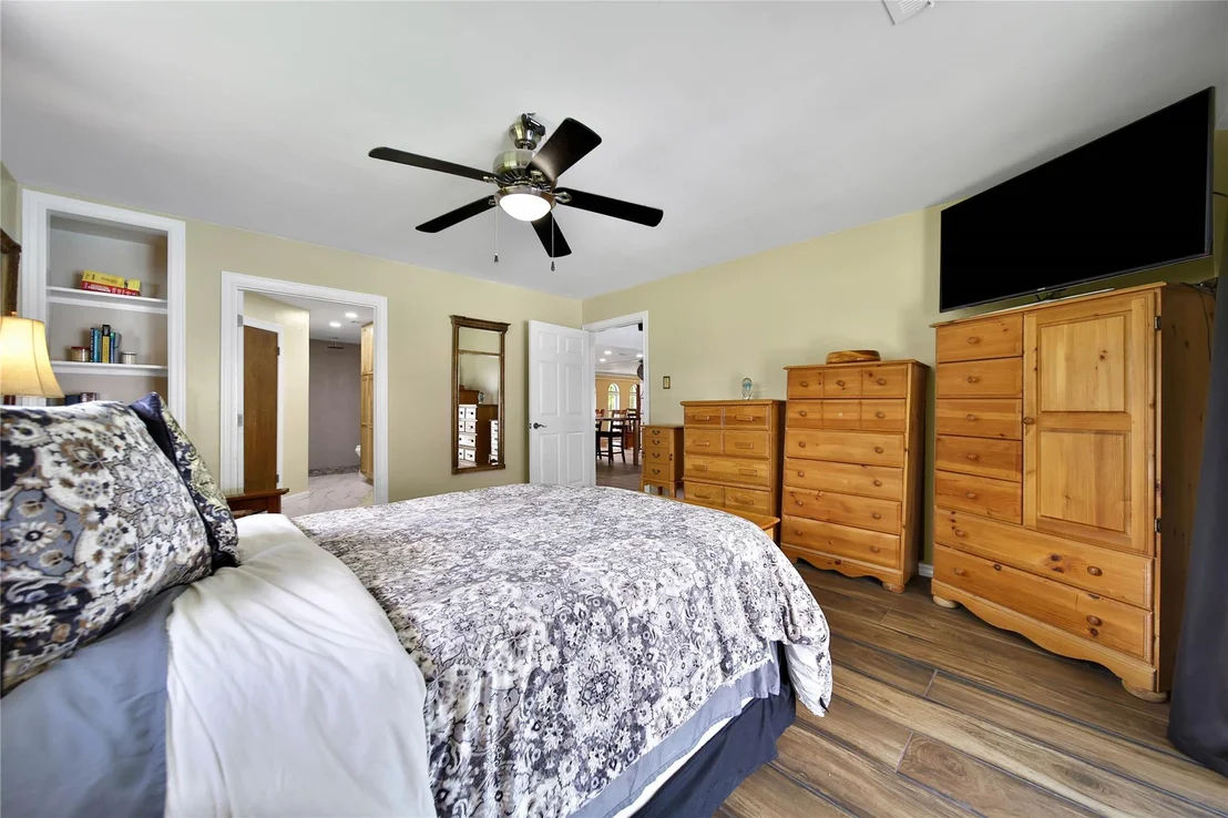 Photo of 23519 Saxon Way