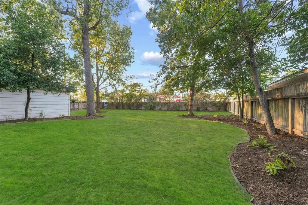 Photo of 5818 Templegate Drive