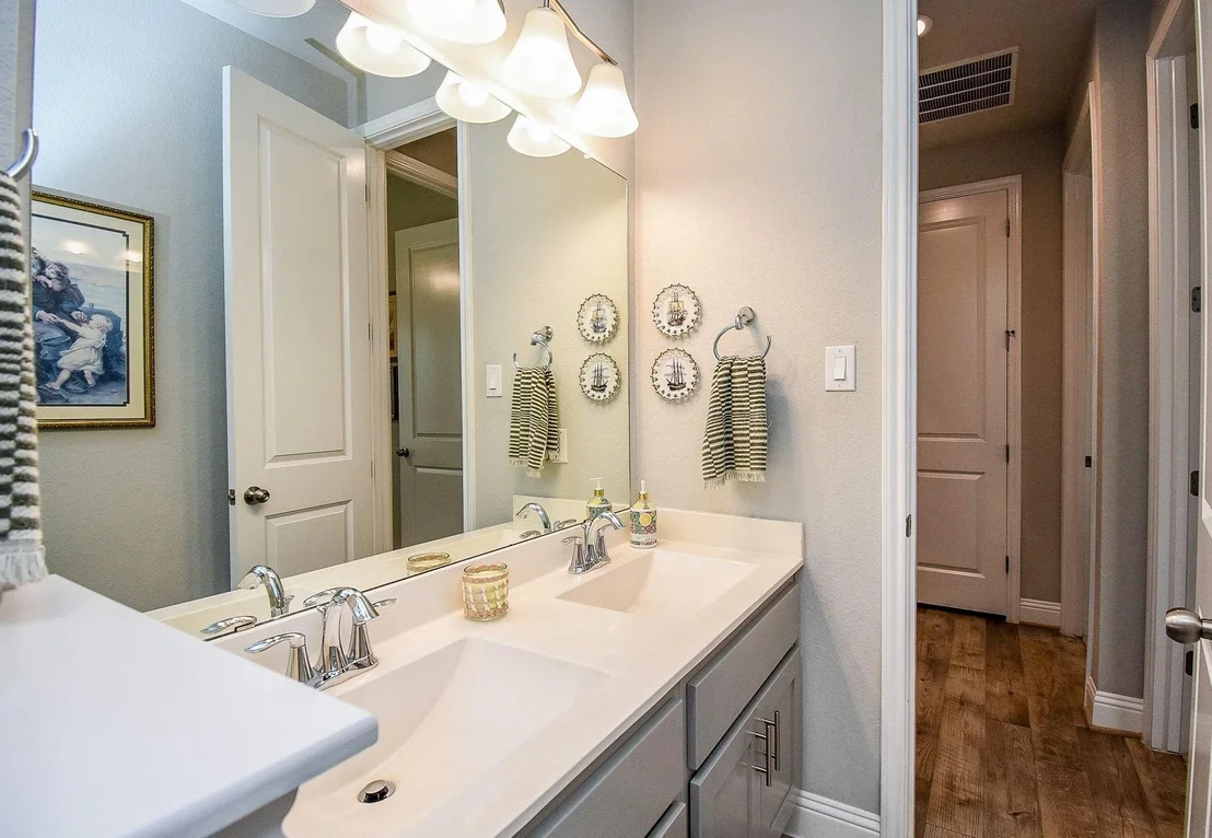 Photo of 4827 Legend Creek Drive