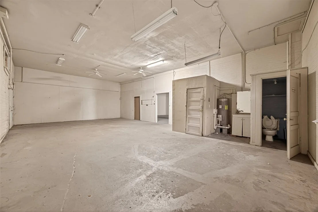 Photo of 2102 Common Street