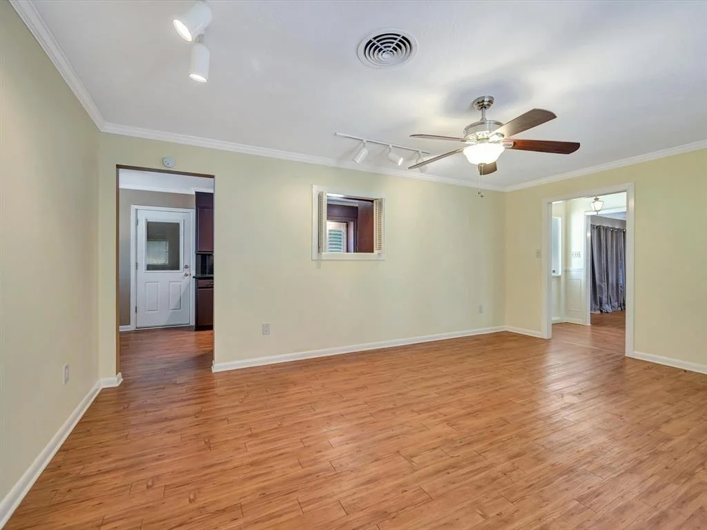 Photo of 208 Burnett Drive