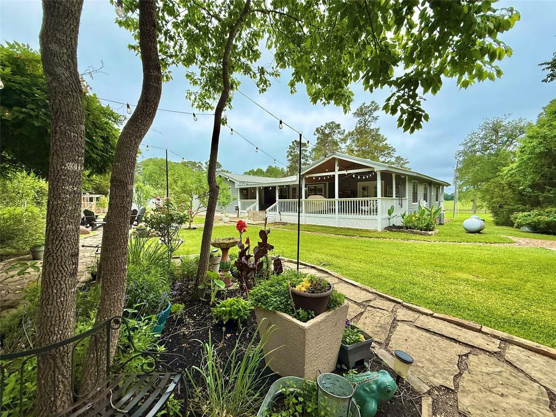 Photo of 12220 Shepard Hill Road