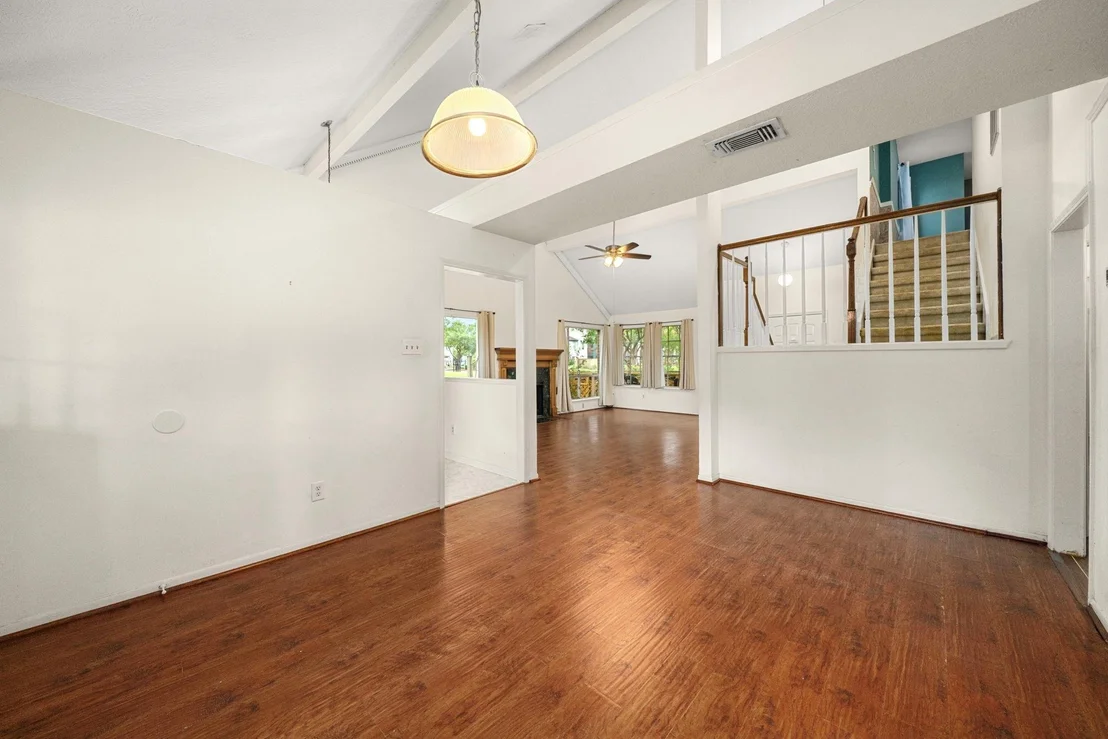Photo of 902 Mesa Terrace Drive