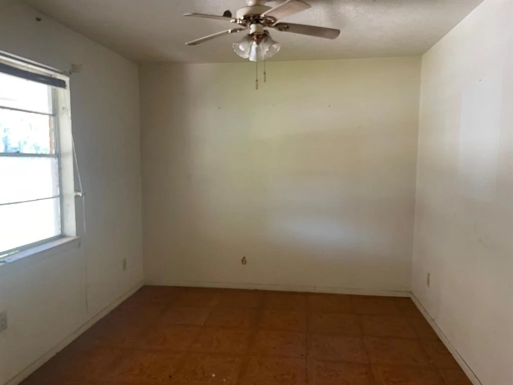 Photo of 7883 Hamlet Street