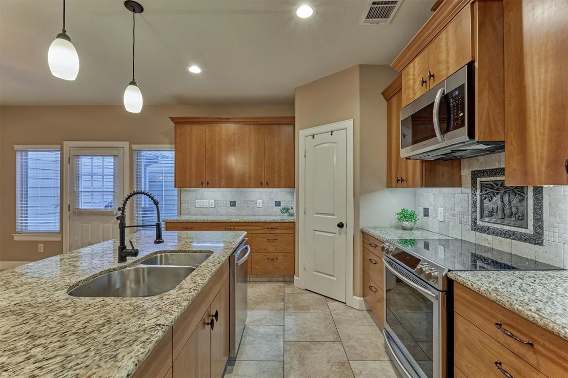 Photo of 13434 Greenbrier Drive