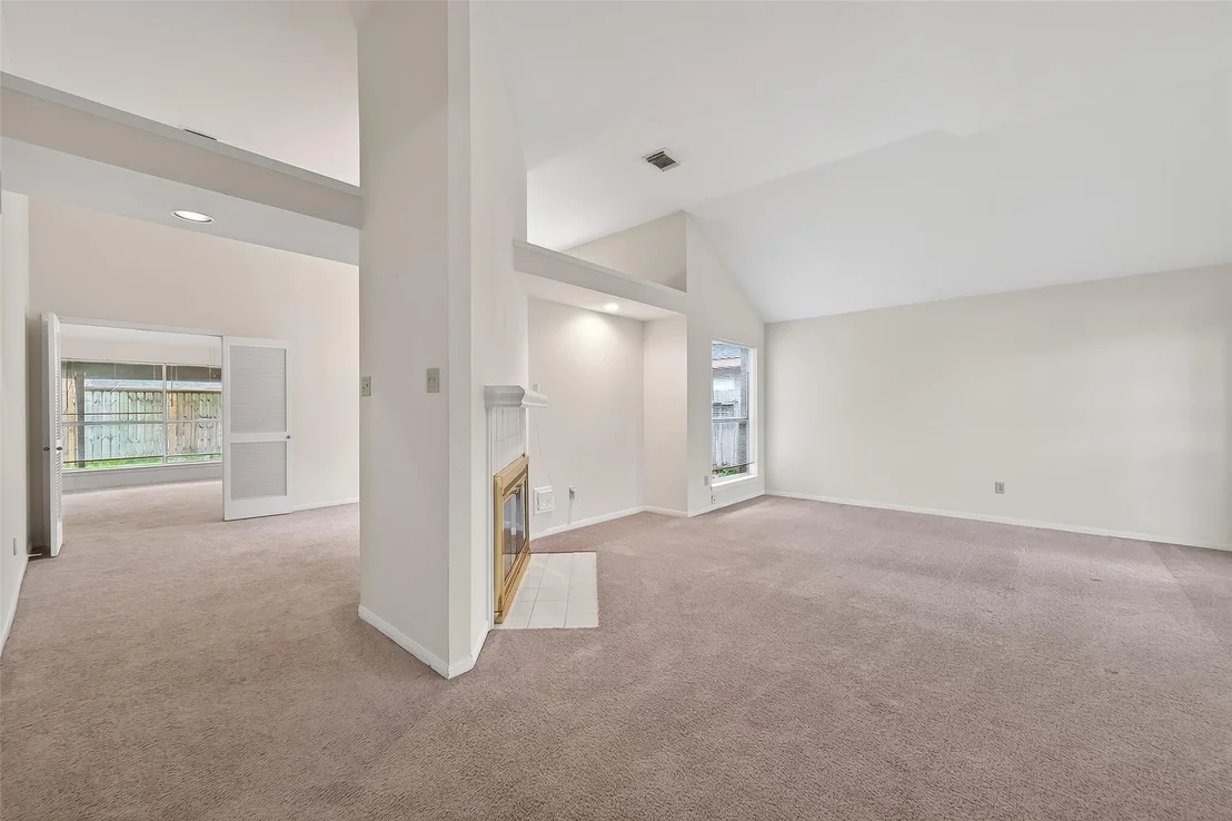 Photo of 17423 Saxon Drive