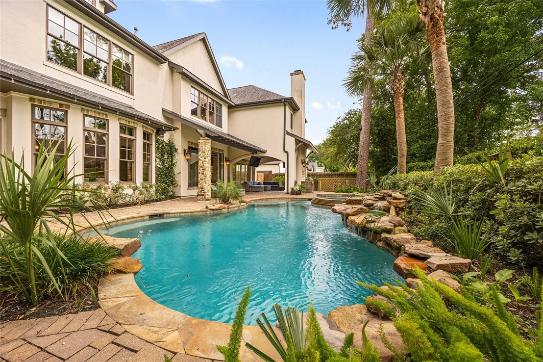 Photo of 735 Timber Hill Drive