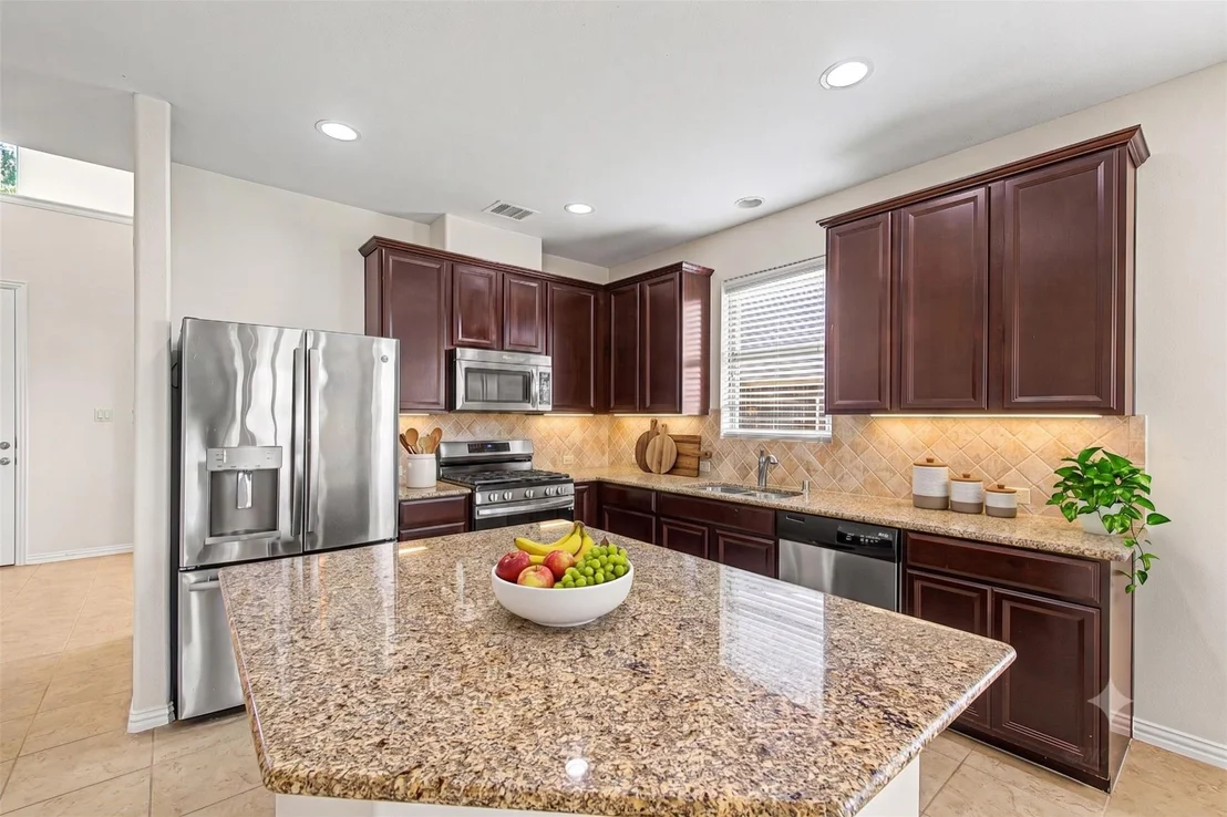 Photo of 2302 Blue Jay Lane