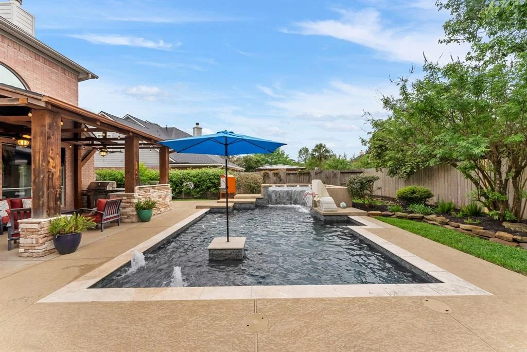 Photo of 2123 River Bend Way