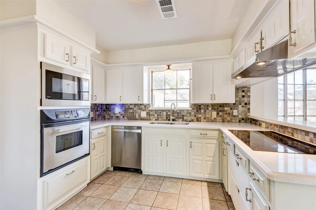 Photo of 16339 Clearcrest Drive