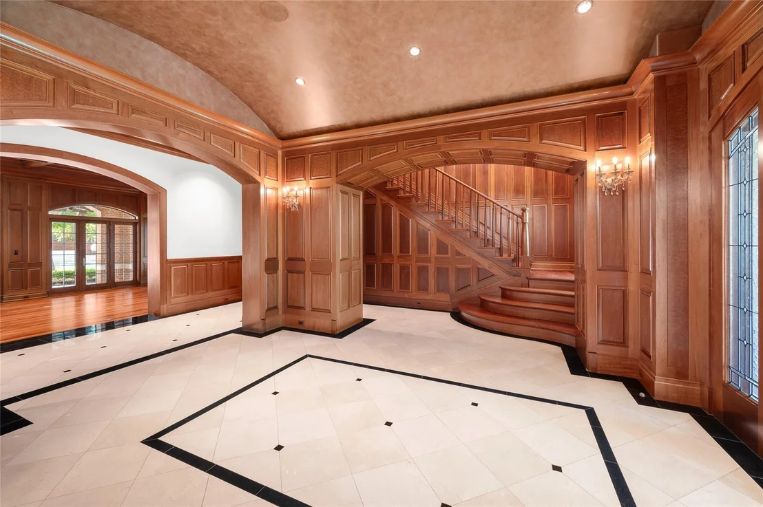 Photo of 1802 Forest Gate Circle
