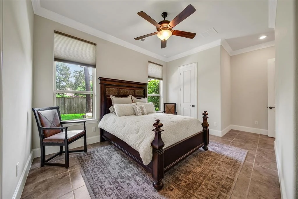 Photo of 111 N Silver Manor Circle