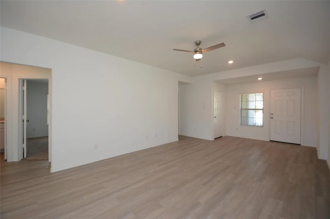 Photo of 1319 Winding Willow Drive