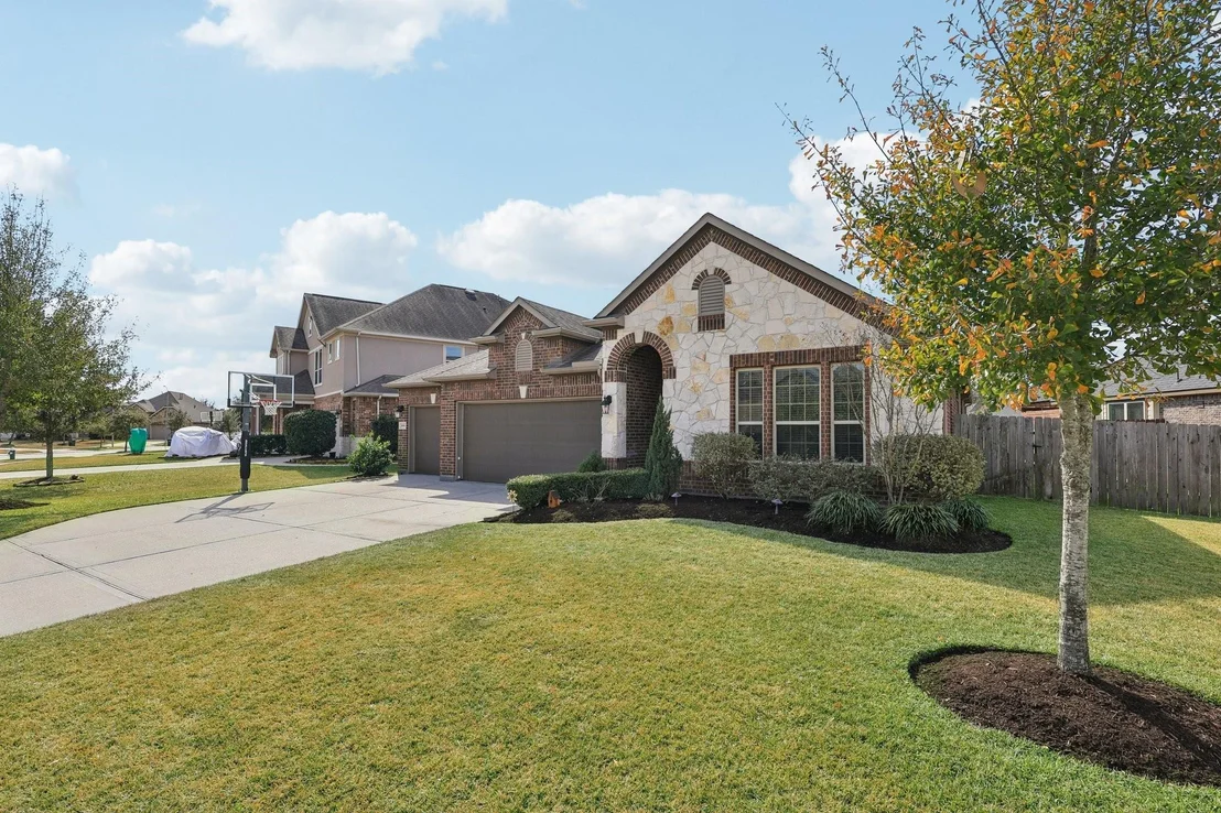 Photo of 3660 Cottage Pines Lane