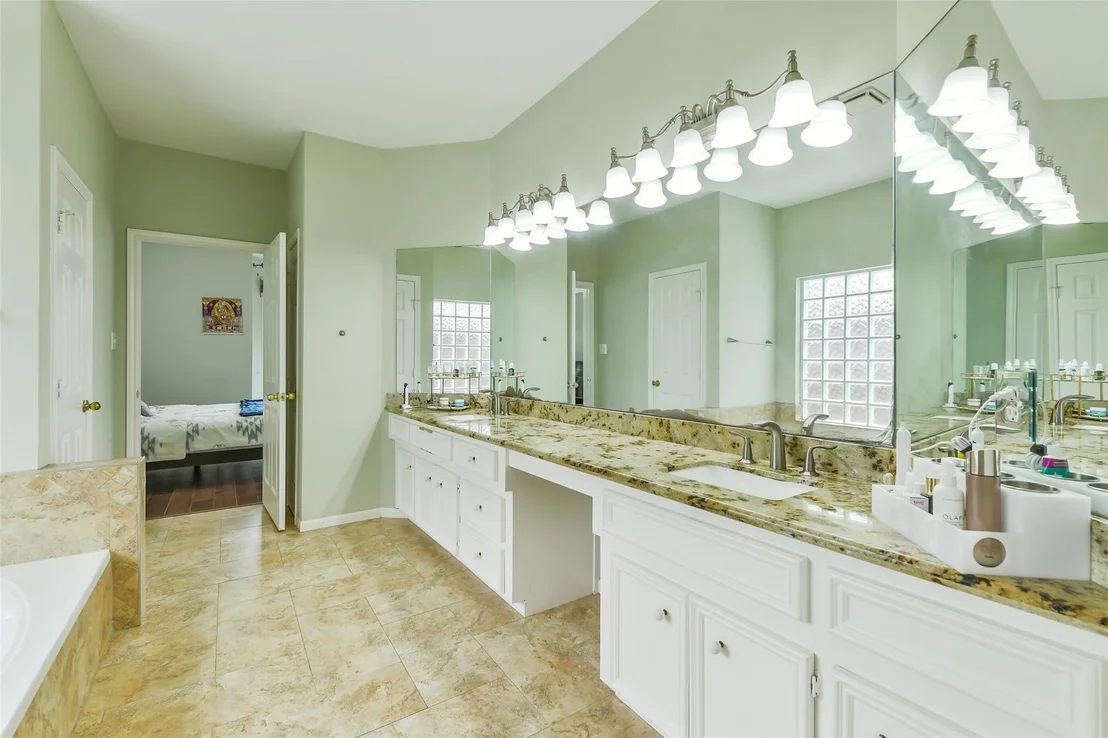 Photo of 3234 Shadowleaf Drive